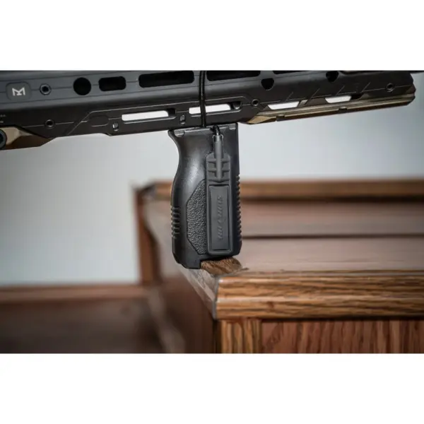 Strike Industries - Chwyt M-LOK Angled Vertical Grip - Long Czarny - obrazek 27